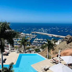 Grand Horizon Luxury Boutique Apartment